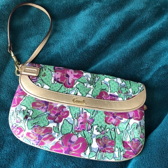 Springy floral coach large wristlet - Picture 1 of 6